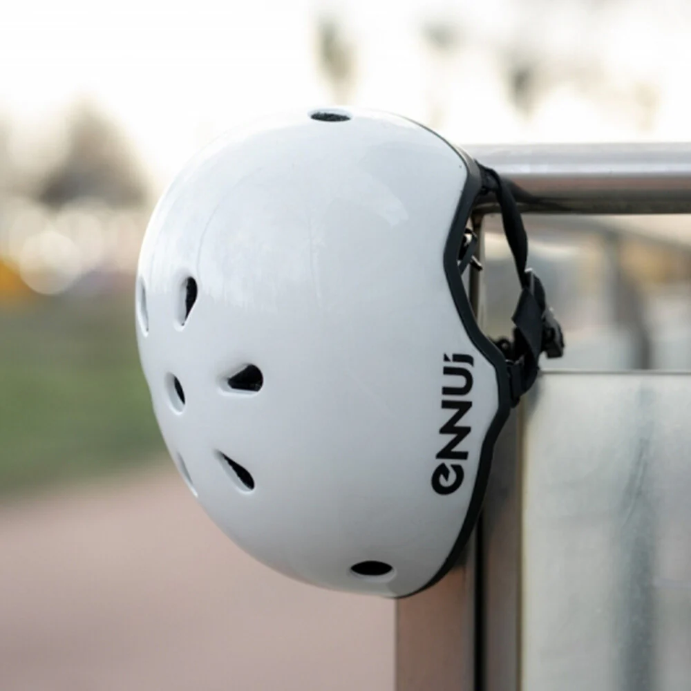 Elite white helmet - Image 8