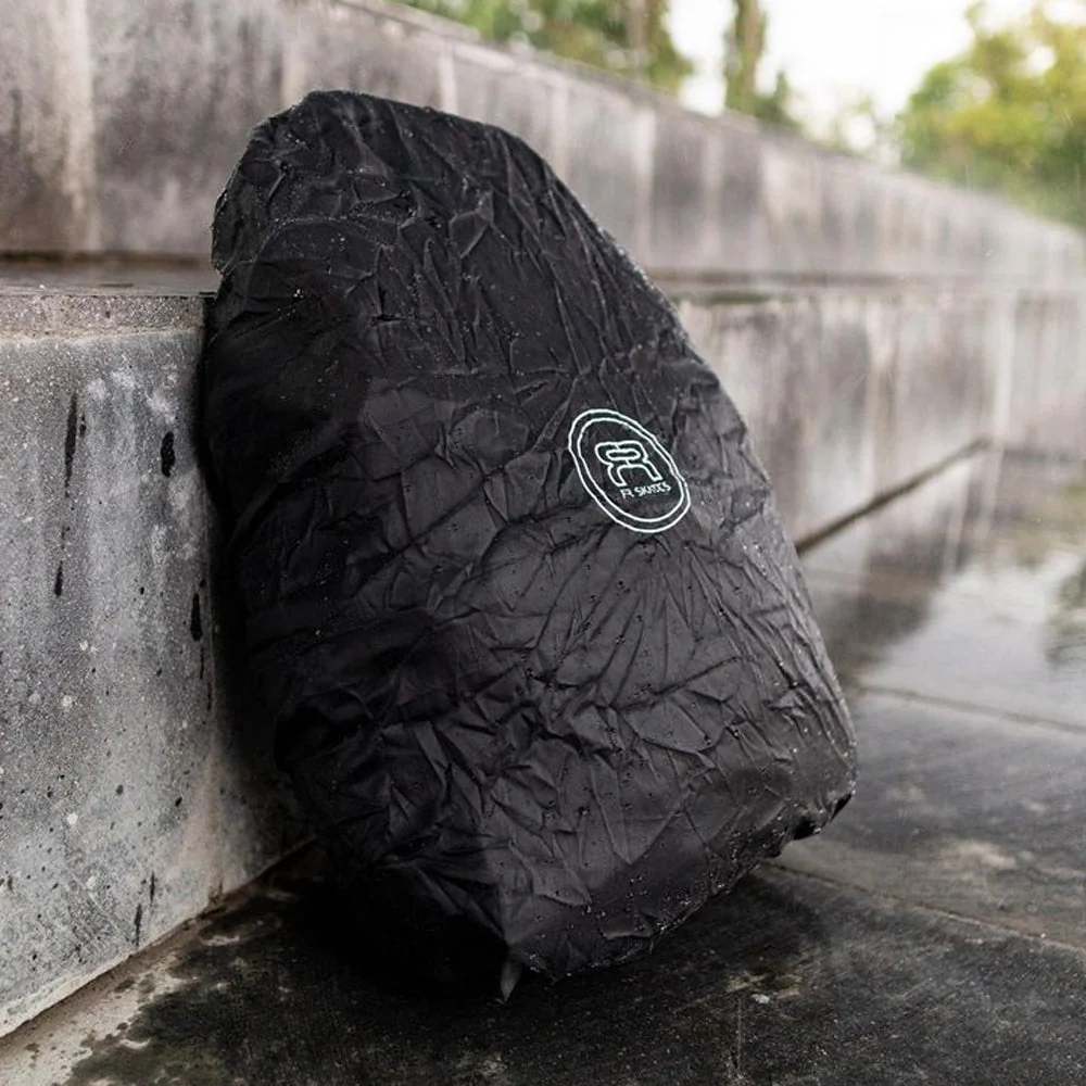 Skates Backpack 30L Black - Image 3